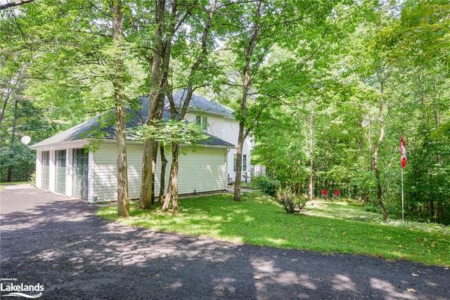 24 Mirror Lake Drive, House detached with 3 bedrooms, 2 bathrooms and 4 parking in Muskoka Lakes ON | Image 9
