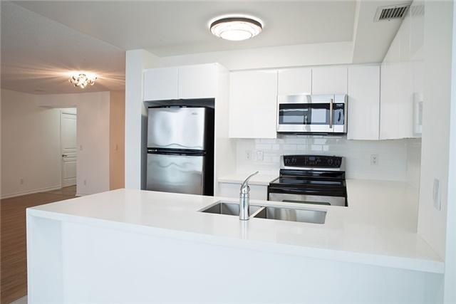 Lph3 - 503 Beecroft Rd, Condo with 2 bedrooms, 2 bathrooms and 1 parking in Toronto ON | Image 6