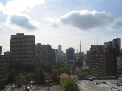 1406 - 30 Hayden St, Condo with 2 bedrooms, 1 bathrooms and 1 parking in Toronto ON | Image 8