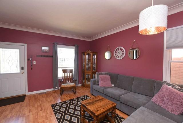 5 Esther St, House detached with 2 bedrooms, 1 bathrooms and 1 parking in Brantford ON | Image 23