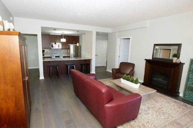 204 - 5070 Fairview St, Condo with 2 bedrooms, 2 bathrooms and 1 parking in Burlington ON | Image 3