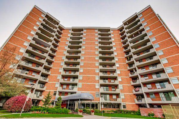 910 - 7811 Yonge St, Condo with 2 bedrooms, 2 bathrooms and 1 parking in Markham ON | Image 1