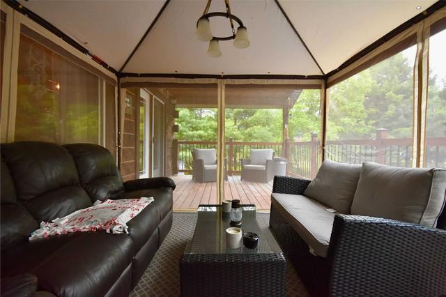 1202 Vankoughnet Rd, House detached with 2 bedrooms, 2 bathrooms and 10 parking in Bracebridge ON | Image 19