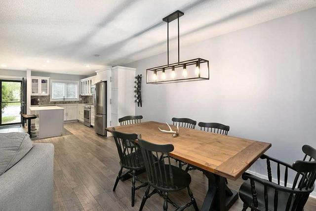 545 Oxbow Cres, Townhouse with 3 bedrooms, 3 bathrooms and 1 parking in Collingwood ON | Image 6