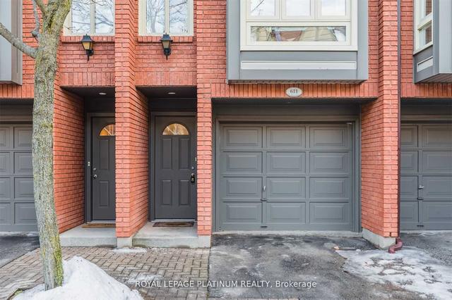 611 - 895 Maple Ave, Townhouse with 2 bedrooms, 2 bathrooms and 2 parking in Burlington ON | Image 1