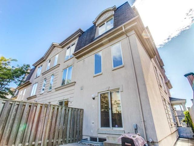 145 David Dunlap Circ, House attached with 3 bedrooms, 3 bathrooms and 2 parking in Toronto ON | Image 12