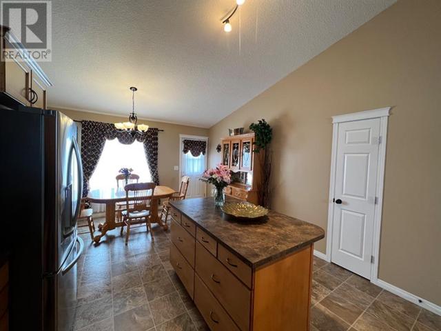 8625 118 Avenue, House detached with 5 bedrooms, 3 bathrooms and 4 parking in Grande Prairie AB | Image 14