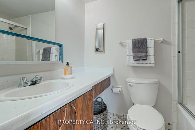 1611 - 61 Richview Rd, Condo with 3 bedrooms, 2 bathrooms and 1 parking in Toronto ON | Image 9