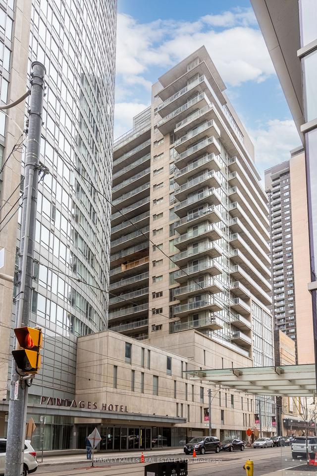 617 - 210 Victoria St, Condo with 0 bedrooms, 1 bathrooms and 0 parking in Toronto ON | Image 1