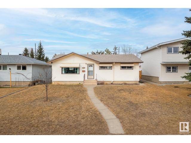 9016 135a Av Nw, House detached with 3 bedrooms, 1 bathrooms and 4 parking in Edmonton AB | Image 46