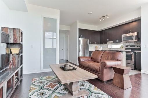 1002 - 280 Donlands Ave, Condo with 1 bedrooms, 1 bathrooms and 1 parking in Toronto ON | Image 3