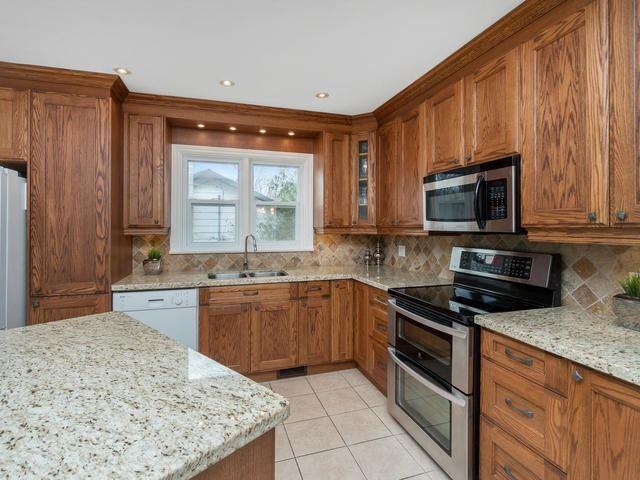 42 Hewson Cres, House detached with 3 bedrooms, 2 bathrooms and 4 parking in Halton Hills ON | Image 8