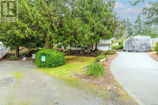 2383 Setchfield Ave, House detached with 4 bedrooms, 3 bathrooms and 3 parking in Langford BC | Image 51