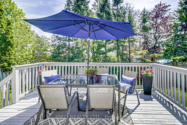 9 Jardin Hill Crt, House detached with 5 bedrooms, 3 bathrooms and 6 parking in Toronto ON | Image 6
