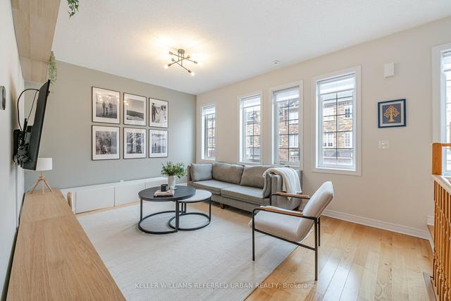 35 Philpott Gdns, Townhouse with 3 bedrooms, 3 bathrooms and 1 parking in Toronto ON | Image 29