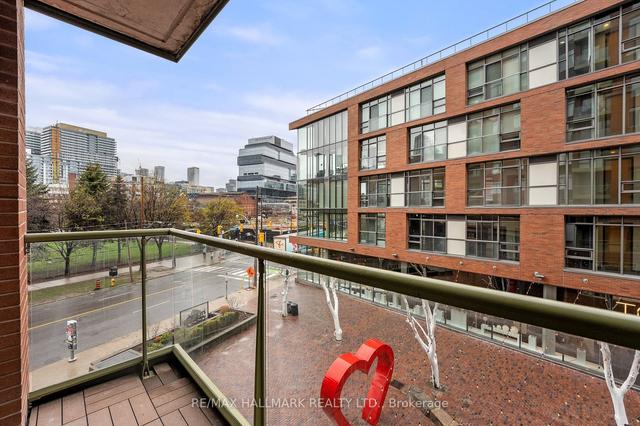 305 - 39 Parliament St, Condo with 1 bedrooms, 1 bathrooms and 0 parking in Toronto ON | Image 3