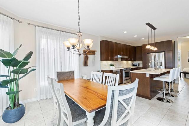 91 Norton Dr E, House detached with 3 bedrooms, 4 bathrooms and 4 parking in Guelph ON | Image 3