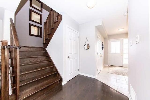 118 Swindells St, House detached with 3 bedrooms, 3 bathrooms and 2 parking in Clarington ON | Image 3