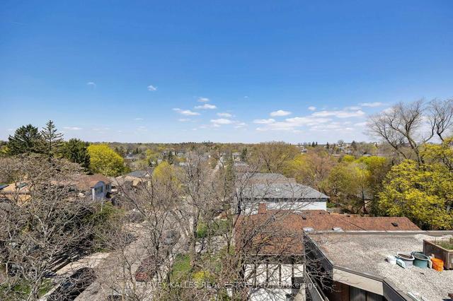 1c Walder Ave, House attached with 4 bedrooms, 3 bathrooms and 1 parking in Toronto ON | Image 30