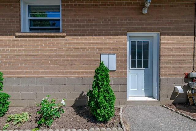 Bsmt - 49 Beckwith Rd, House detached with 1 bedrooms, 1 bathrooms and 4 parking in Toronto ON | Image 1