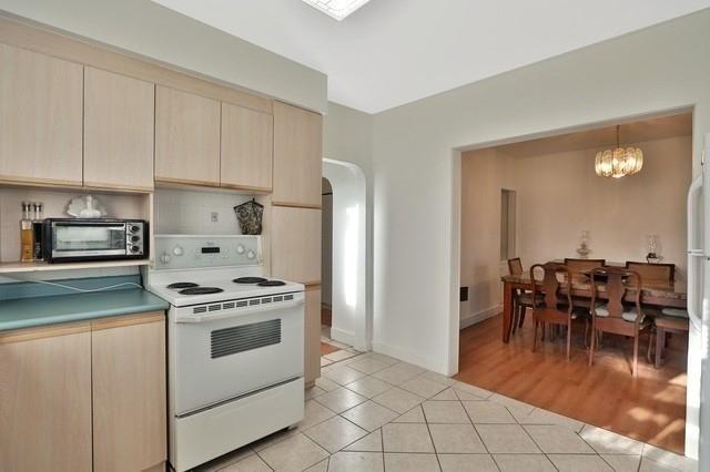 63 East 36th St, House detached with 3 bedrooms, 3 bathrooms and 6 parking in Hamilton ON | Image 10