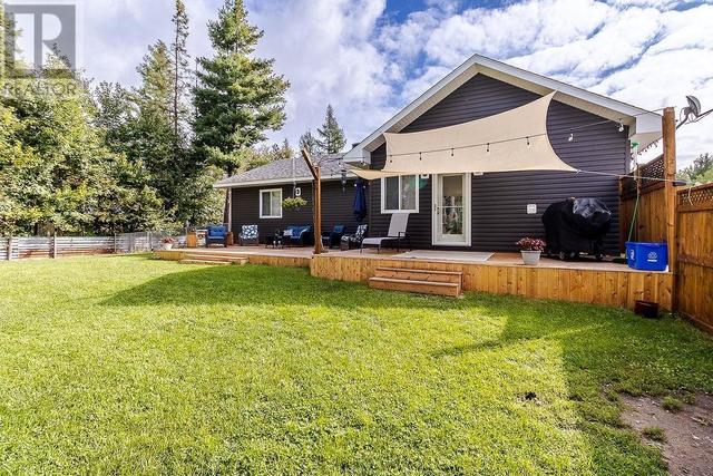 1229 Airport Rd, House detached with 3 bedrooms, 1 bathrooms and null parking in Sault Ste. Marie ON | Image 5