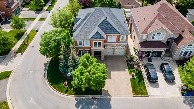 2415 Tesla Cres, House detached with 4 bedrooms, 5 bathrooms and 4 parking in Oakville ON | Image 30