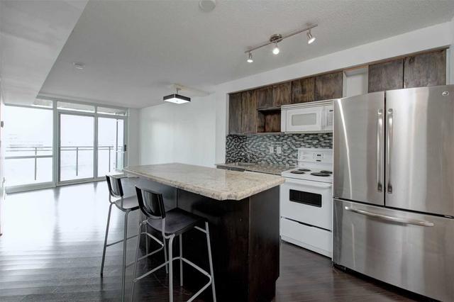911 - 15 Fort York Blvd, Condo with 1 bedrooms, 1 bathrooms and 0 parking in Toronto ON | Image 2