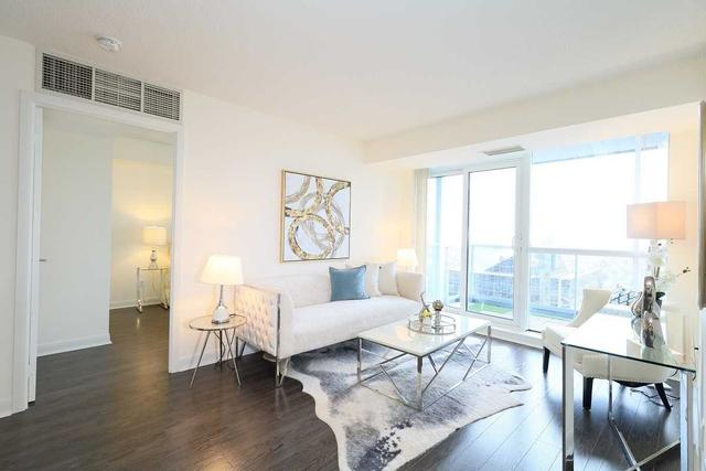 3605 - 4968 Yonge St, Condo with 2 bedrooms, 2 bathrooms and 1 parking in Toronto ON | Image 3