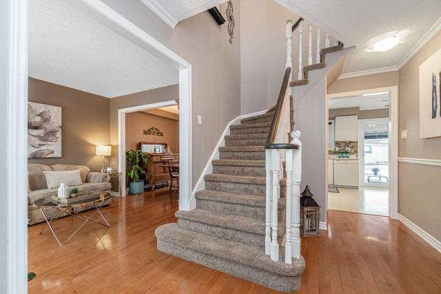 41 Ruddell Cres, House detached with 3 bedrooms, 3 bathrooms and 4 parking in Halton Hills ON | Image 10
