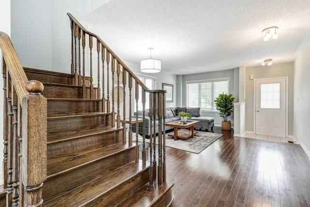 487 Grant Way, House semidetached with 3 bedrooms, 4 bathrooms and 3 parking in Milton ON | Image 38