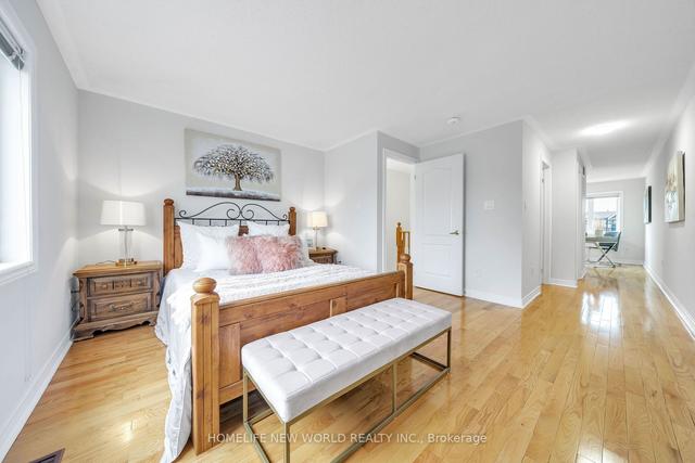 66f Finch Ave W, Townhouse with 3 bedrooms, 3 bathrooms and 2 parking in Toronto ON | Image 16