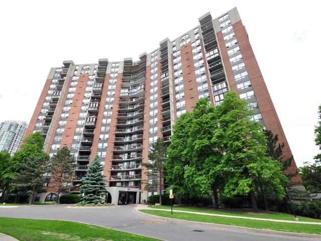 1210 - 20 Mississauga Valley Blvd, Condo with 3 bedrooms, 2 bathrooms and 1 parking in Mississauga ON | Image 1