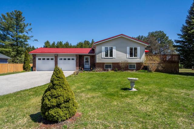 8871 Mckinnon Rd, House detached with 3 bedrooms, 2 bathrooms and 12 parking in Essa ON | Image 23