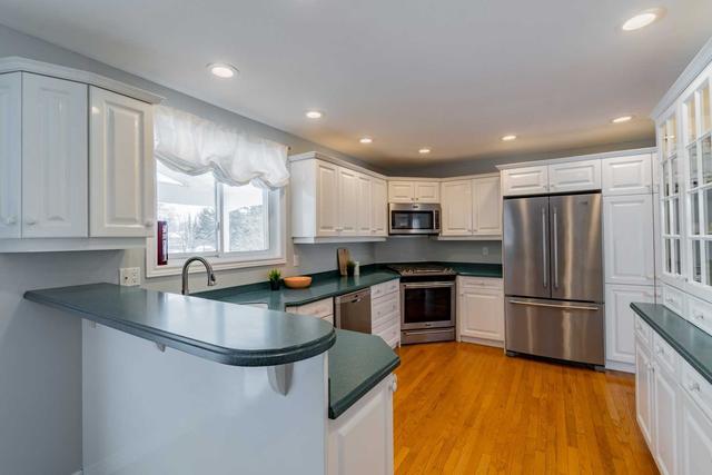 5 Venning Crt, House detached with 5 bedrooms, 4 bathrooms and 6 parking in Scugog ON | Image 2