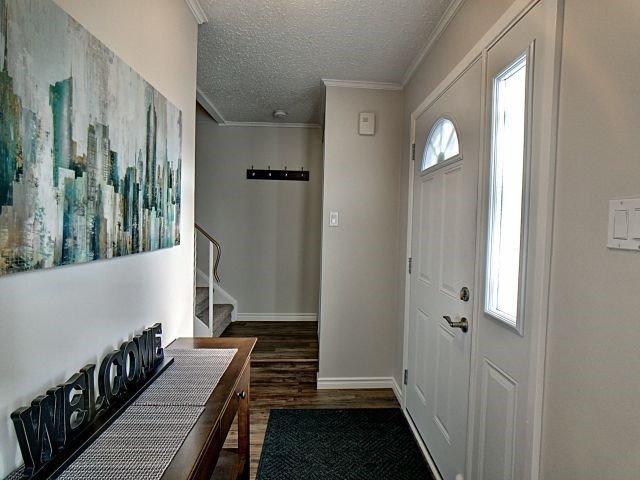 745 Wilkins St, Townhouse with 3 bedrooms, 3 bathrooms and 1 parking in London ON | Image 3