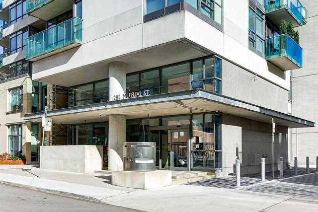 1004 - 285 Mutual St, Condo with 2 bedrooms, 1 bathrooms and 0 parking in Toronto ON | Image 12