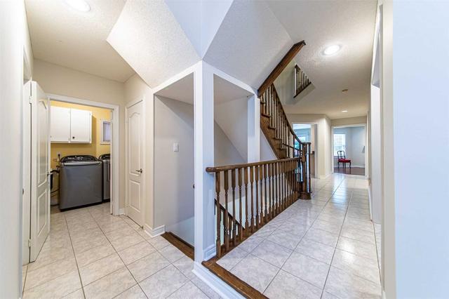 953 Focal Rd, House detached with 5 bedrooms, 5 bathrooms and 5 parking in Mississauga ON | Image 34