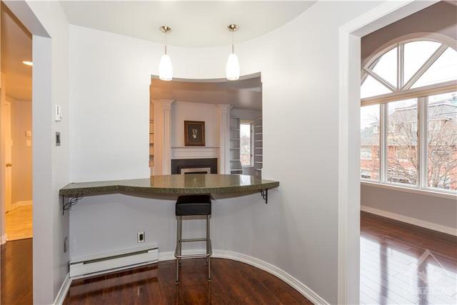 3 - 33 Charles Street, Condo with 2 bedrooms, 2 bathrooms and 2 parking in Ottawa ON | Image 10