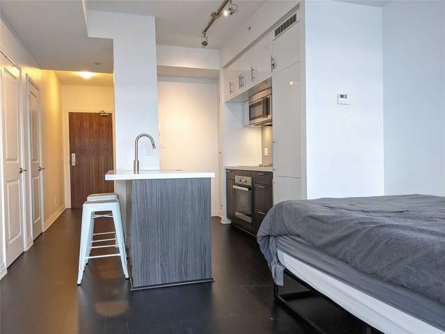 423 - 8 Mercer St, Condo with 0 bedrooms, 1 bathrooms and 0 parking in Toronto ON | Image 11