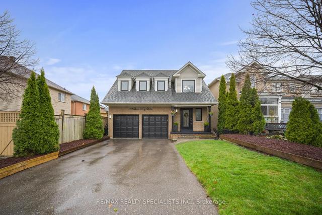 162 Queen Mary Dr, House detached with 3 bedrooms, 4 bathrooms and 4 parking in Brampton ON | Image 1