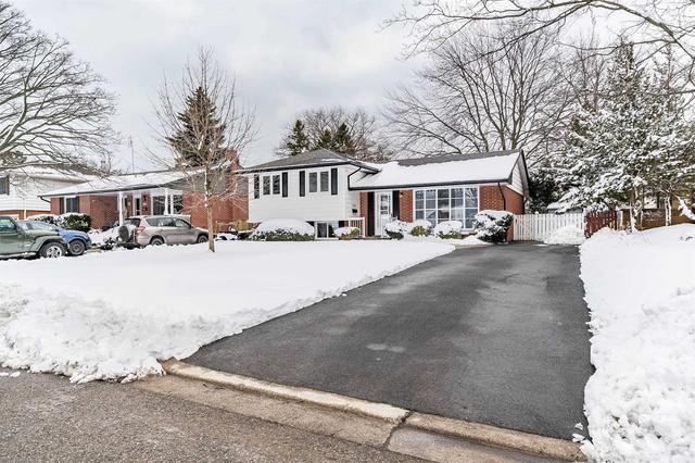 356 Dunlop Cres, House detached with 3 bedrooms, 2 bathrooms and 3 parking in Burlington ON | Image 12