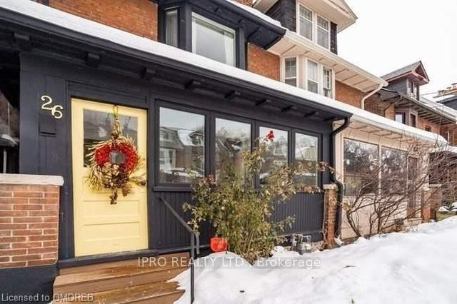 26 Ridley Gdns, House semidetached with 2 bedrooms, 3 bathrooms and 0 parking in Toronto ON | Image 12