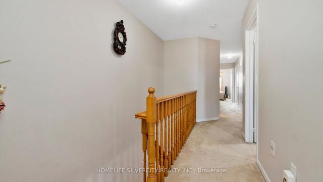70 Tumbleweed Tr, House semidetached with 4 bedrooms, 4 bathrooms and 5 parking in Brampton ON | Image 15