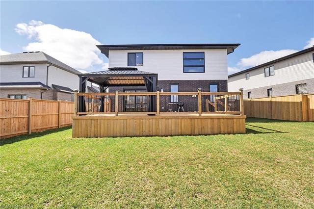 104 Crestview Drive, House detached with 4 bedrooms, 2 bathrooms and 6 parking in Middlesex Centre ON | Image 35