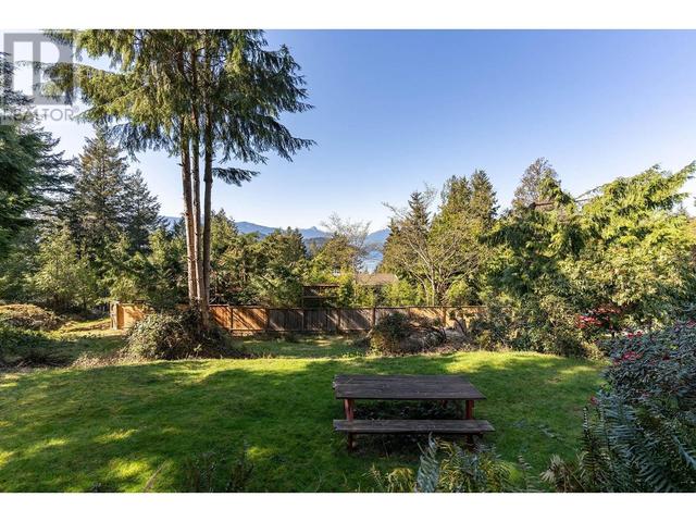 876 Windjammer Road, House detached with 4 bedrooms, 3 bathrooms and null parking in Bowen Island BC | Image 25