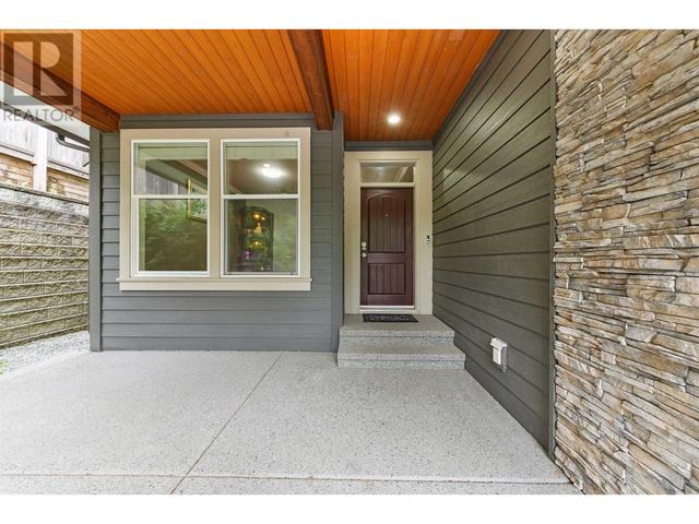 1485 Southview Street, House detached with 5 bedrooms, 4 bathrooms and 4 parking in Coquitlam BC | Image 3