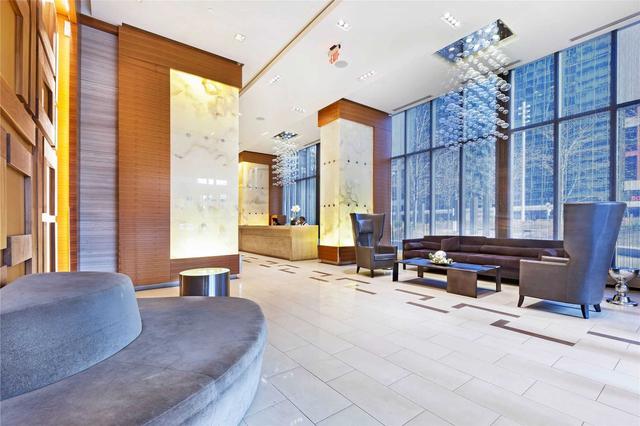3510 - 300 Front St, Condo with 2 bedrooms, 2 bathrooms and 1 parking in Toronto ON | Image 3