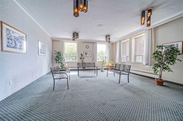 706 - 825 Kennedy Rd, Condo with 2 bedrooms, 1 bathrooms and 1 parking in Toronto ON | Image 40