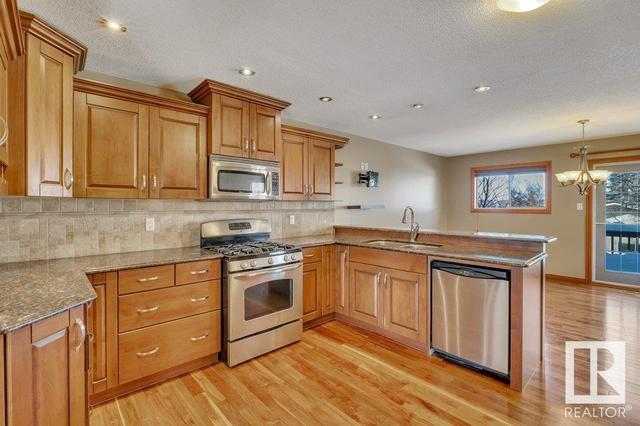 49 Birch Dr, House detached with 4 bedrooms, 3 bathrooms and null parking in St. Albert AB | Image 8